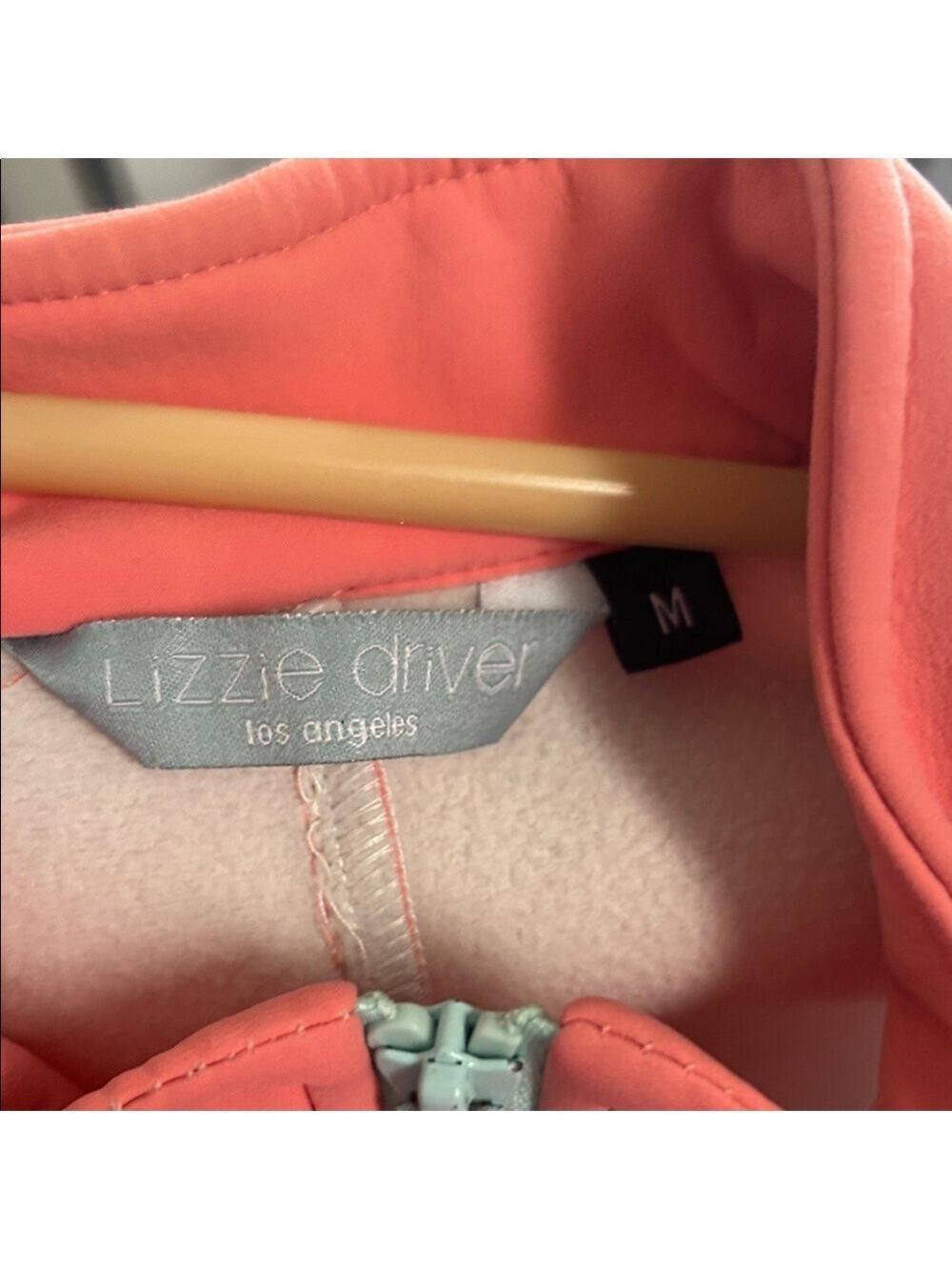 Sleeveless Coral Zip-Front Vest - Lightweight Active Layer - Picture 3 of 3